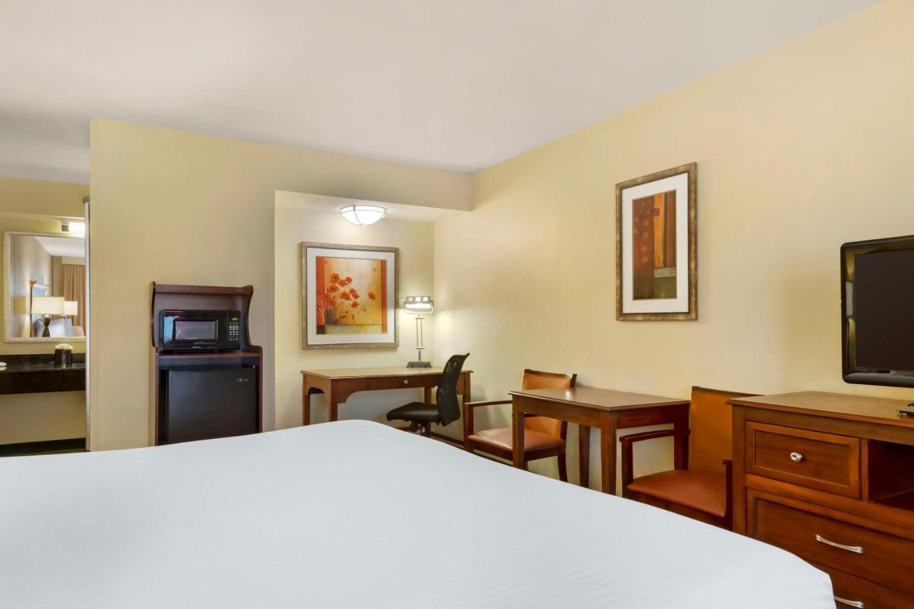 Best Western Mcallen Medical Center Buitenkant foto