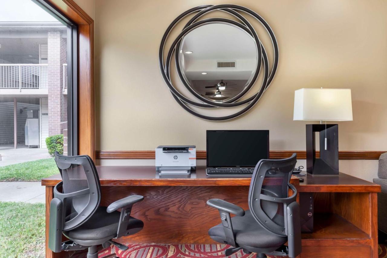 Best Western Mcallen Medical Center Buitenkant foto