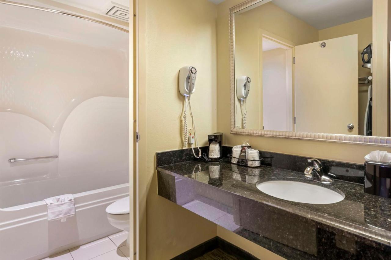 Best Western Mcallen Medical Center Buitenkant foto